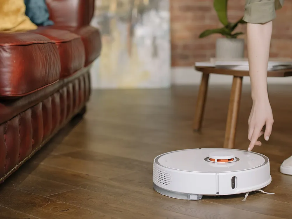 Difference Between Robot and Traditional Vacuum Cleaners: Which Is Better?
